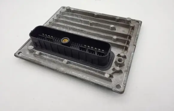 Ford Focus Engine control unit/module ECU 4M5112A650HF S118934101 9AYF