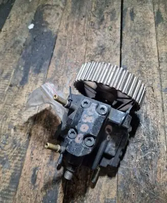 Renault Laguna II Fuel injection high pressure pump 0445010018