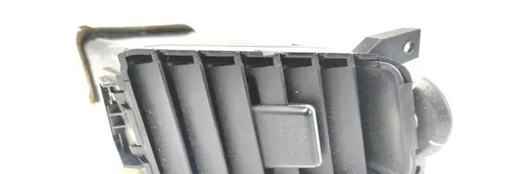 Nissan Primera Dash center air vent grill A1007034