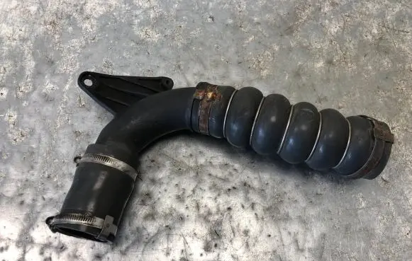 Ford Transit - Tourneo Connect Intercooler hose/pipe F1B1-6C750-AC