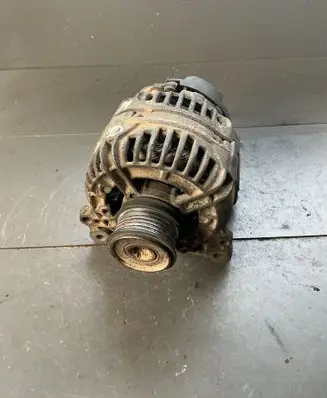 Volkswagen Golf IV Generator/alternator