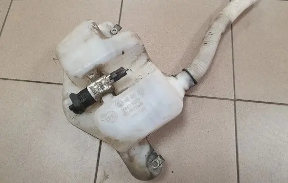 Peugeot Expert Windshield washer fluid reservoir/tank 1400712680