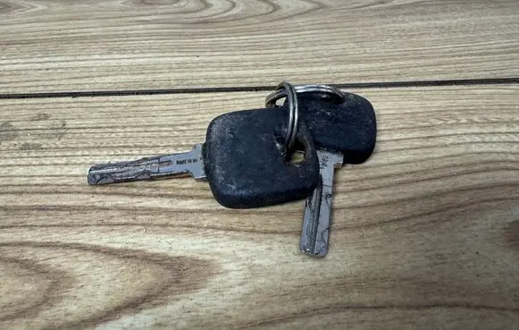 Volvo S60 Ignition key/card 