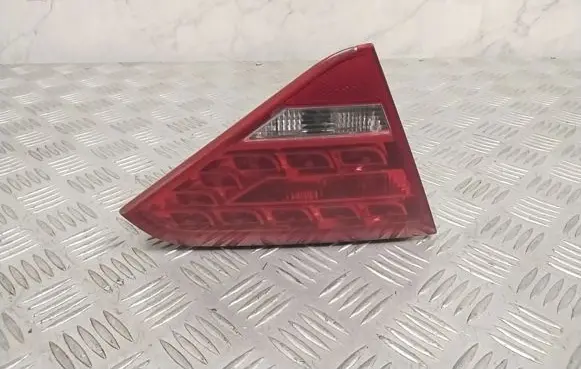 Audi A5 8T 8F Tailgate rear/tail lights 8T0945093A