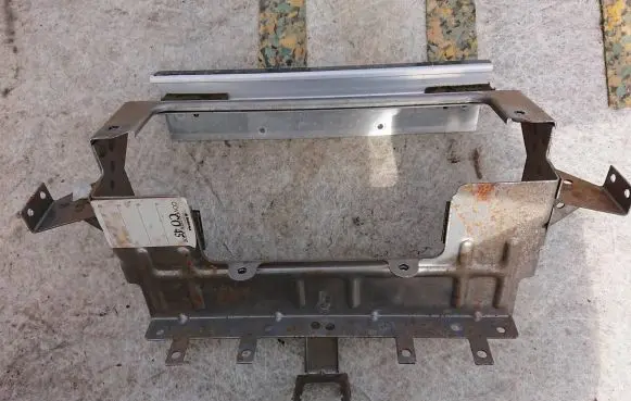 Jaguar XJ X300 Glove box frame 