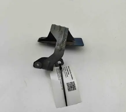 Ford Mondeo MK V Fender mounting bracket DG93F16A091AA