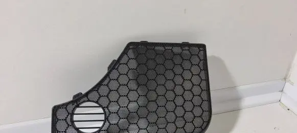 Side speaker trim/cover