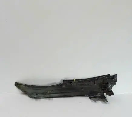 Audi Q7 4L Fender mounting bracket 4L0805175