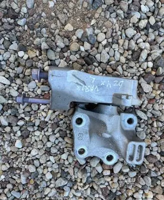 Toyota bZ4X Engine mount bracket FWFE