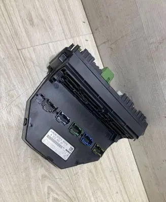 Mercedes-Benz C W204 SAM control unit A2129004711