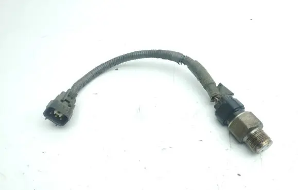 Toyota Corolla Verso AR10 Fuel pressure sensor 