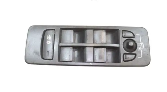 Land Rover Discovery Sport Electric window control switch FK7214540AB