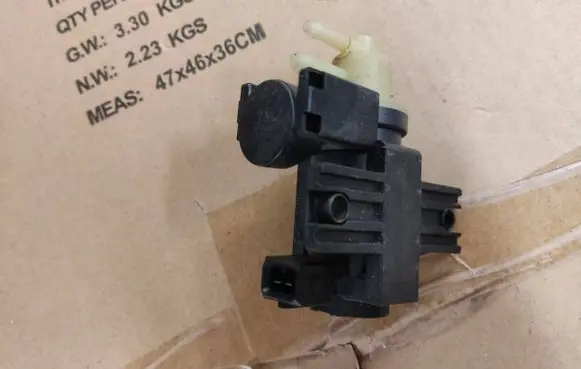Nissan Qashqai Vacuum valve 8200790180 14T063 70181405