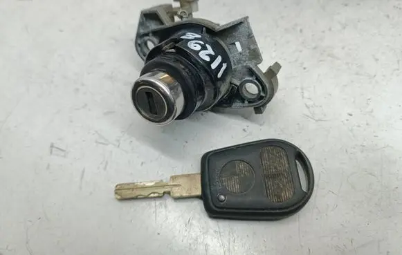 BMW Z3 E36 Tailgate exterior lock 1946100 51241946100