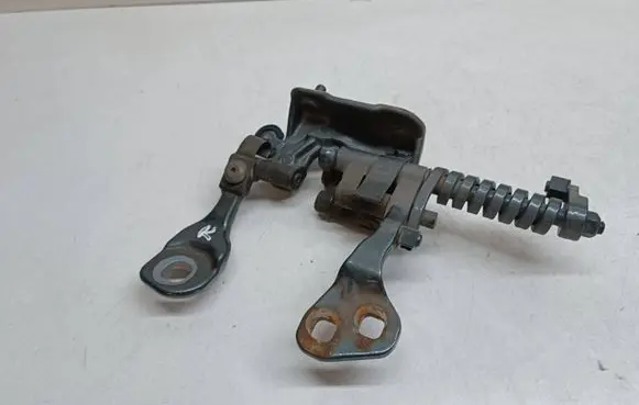 BMW 3 E90 E91 Tailgate/trunk/boot hinge 7119041
