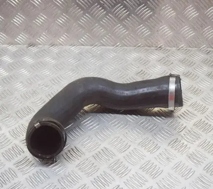 Land Rover Discovery 4 - LR4 Intercooler hose/pipe AH229G738AC