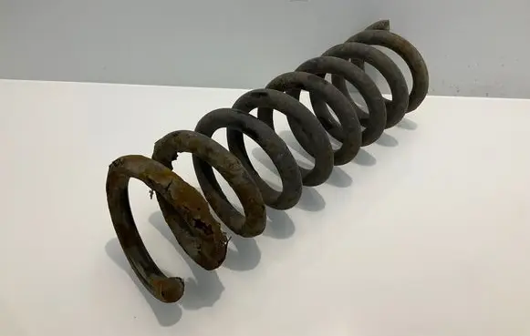 Mercedes-Benz E W211 Rear coil spring A2113240504 2113240504 2113240204