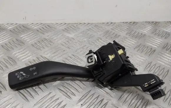 Volkswagen Tiguan Indicator stalk 1K0953513E
