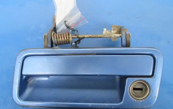 Mazda 323 Front door exterior handle