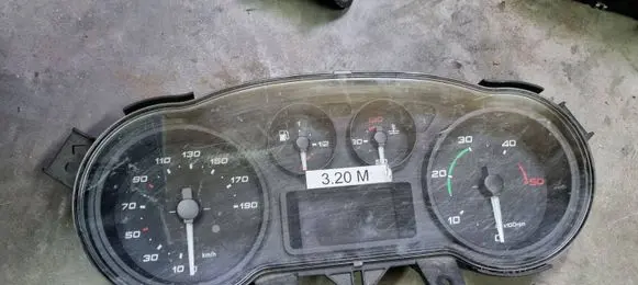 Iveco Daily 35 - 40.10 Speedometer (instrument cluster) 5801815711 004438 A2C84154301