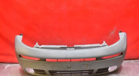 Opel Vivaro Front bumper