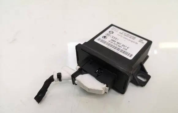 Volkswagen PASSAT B6 Light module LCM 5M0907357C