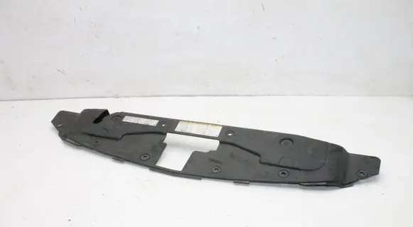 Chevrolet Orlando Radiator trim 96945644