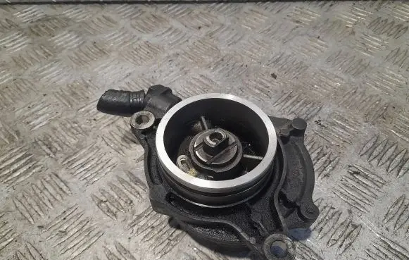 BMW X5 E53 Vacuum pump