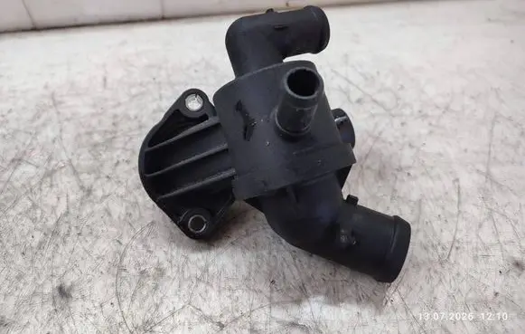 Volkswagen Touran II Thermostat/thermostat housing V7548004