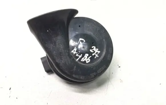 Audi A4 S4 B6 8E 8H Horn signal 8E0951221