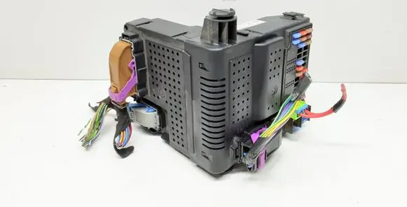 Volvo XC90 Fuse module 31314468 28241898