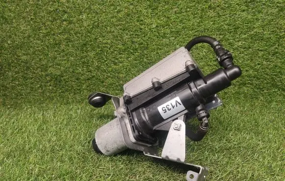 Volkswagen Touareg II Convertible roof hydraulic pump 7L0142060A S20R1D0251