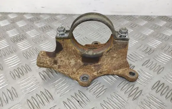 Ford Kuga II Driveshaft support bearing bracket 