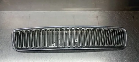 Volvo S40, V40 Front grill 803301