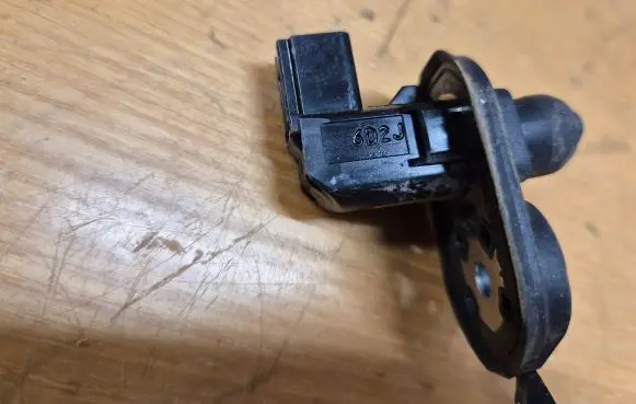 Honda CR-V Rear door sensor 