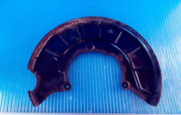 Volkswagen Golf Plus Front brake disc dust cover plate 