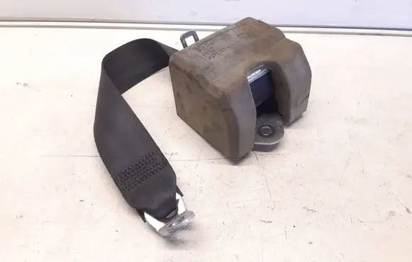 Audi A3 S3 8P Front seatbelt 8P0857805 33054502