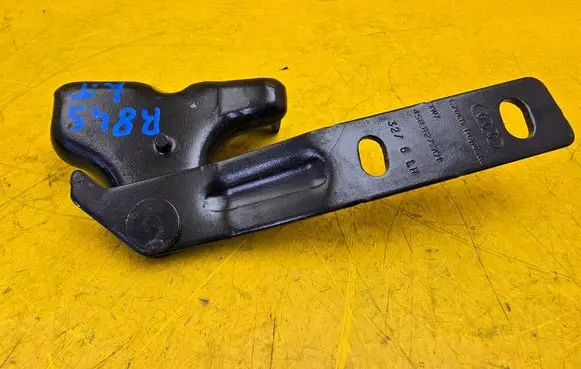 Audi R8 4S Tailgate hinge 4S8827301