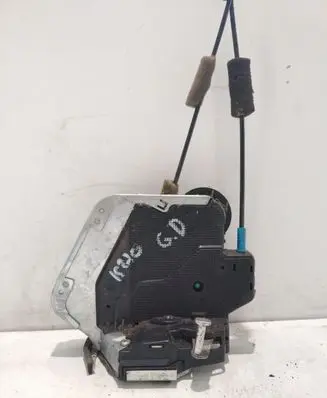 Lexus IS 220D-250-350 Rear door lock 0A0705 A046693