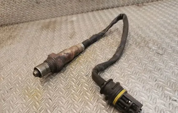 Mercedes-Benz A W168 Lambda probe sensor 0015403817