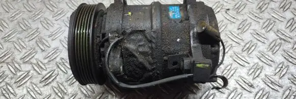 Volvo V70 Air conditioning (A/C) compressor (pump) 8708581