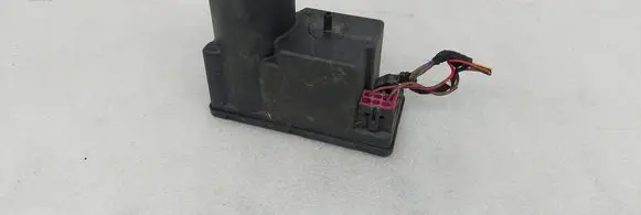 Audi A6 S6 C4 4A Central locking vacuum pump 4A0862257A