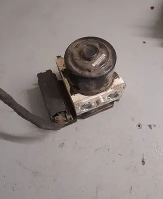 Volkswagen Transporter - Caravelle T5 ABS Pump 7E0907379K