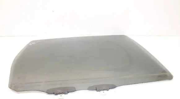 Mitsubishi Outlander Rear door window glass