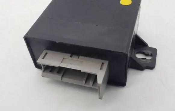Audi A8 S8 D2 4D Wing mirror control module 4A0907445A 5DS00561701