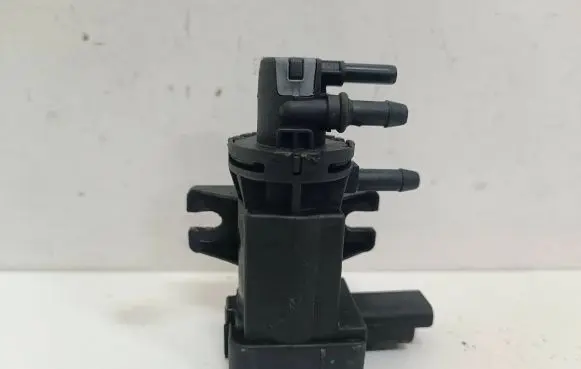 Citroen C4 Grand Picasso Turbo solenoid valve 9611643880