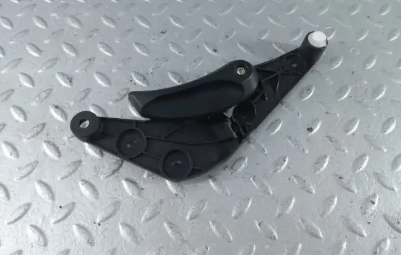 BMW 5 F10 F11 Engine bonnet (hood) release handle 9114002 51239114002