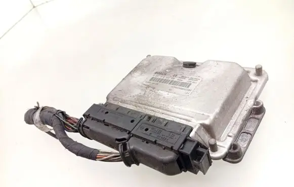 Renault Megane I Engine control unit/module 0281010442