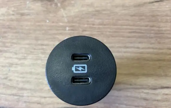 Ford Puma USB socket connector PU5T19J211AA