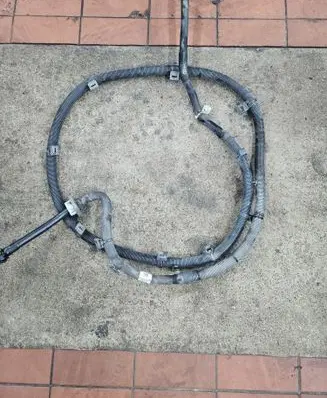 Opel Astra K Positive cable (battery) 39187543